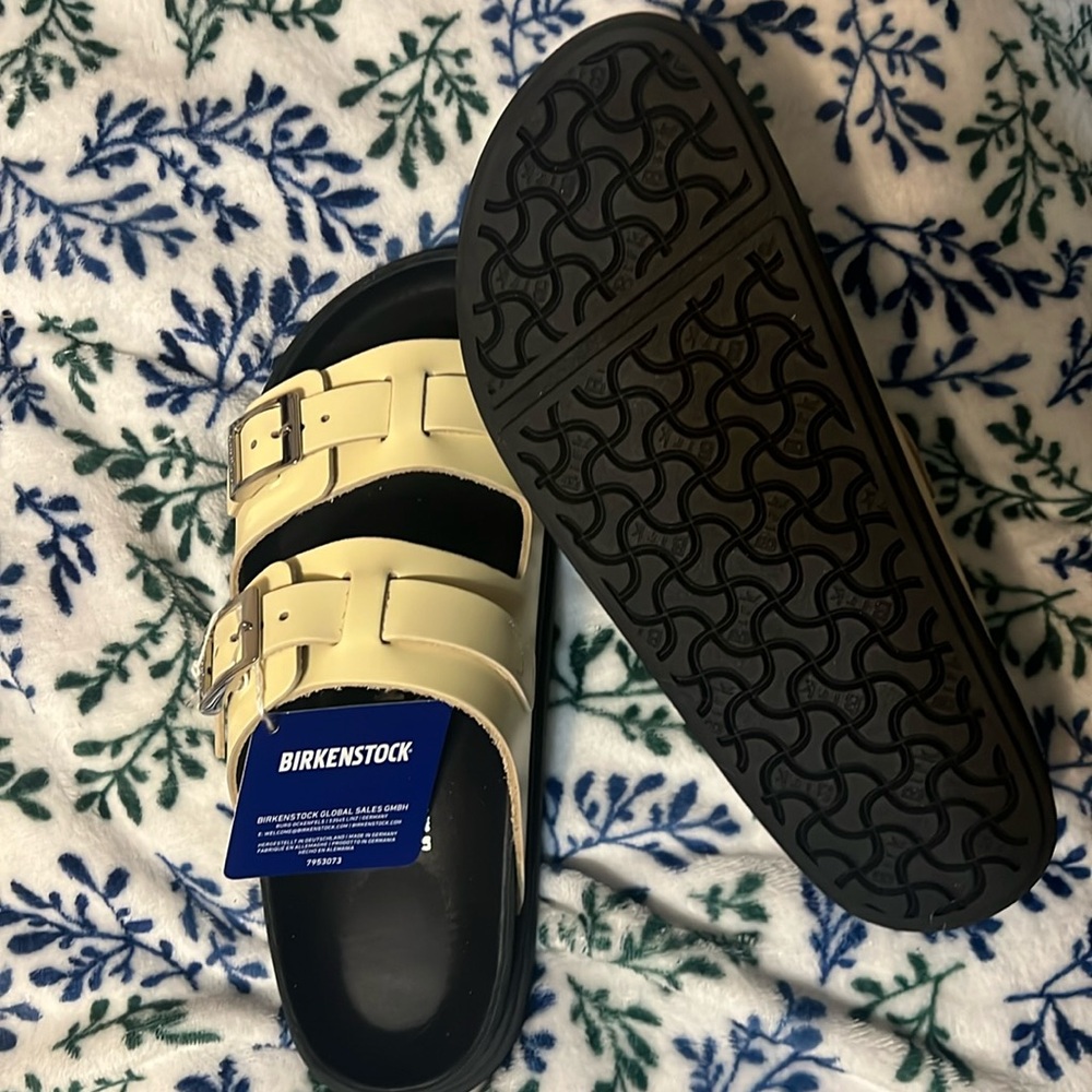 New! Birkenstock sandals! St Barths, Butter